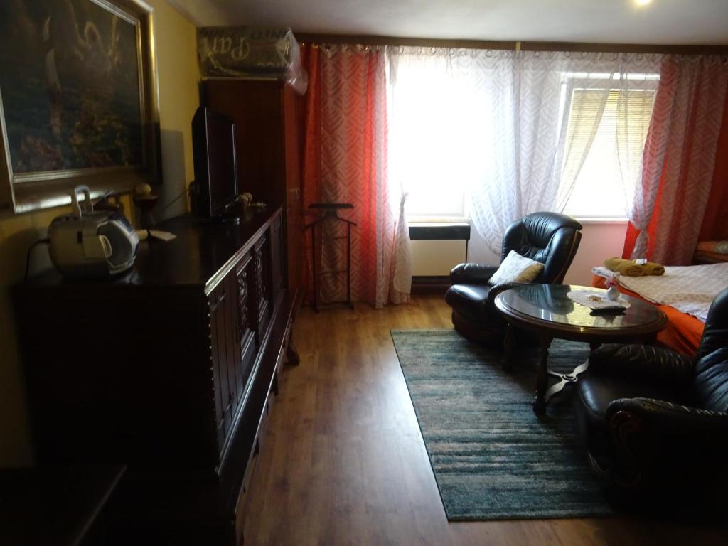 Milanna room 5